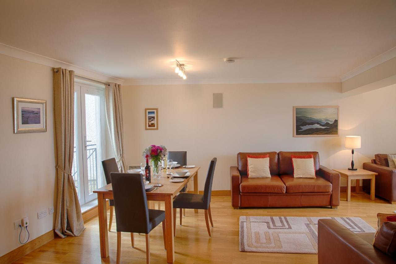 Links Apartment Brora Exterior photo