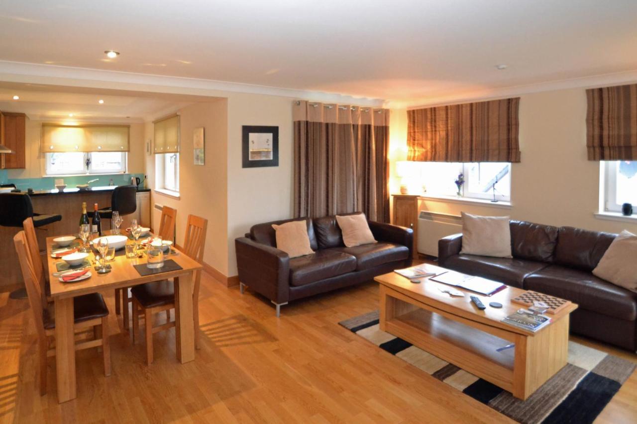 Links Apartment Brora Exterior photo